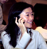 https://www.nextinsight.net/images/stories/Kathy/kathy_on_phone-25sep2007-th.jpg